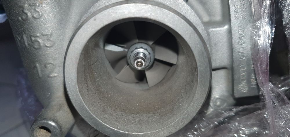 turbina turbo 1.9 TDI BLS 105cp VW Caddy Golf 5