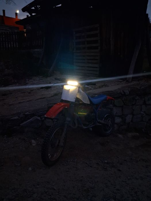 Продава се honda cr125 2t