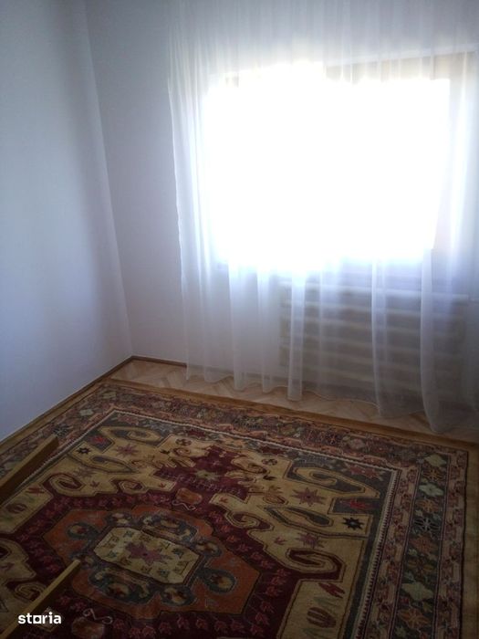 Apartament 3 camere zona Caraiman
