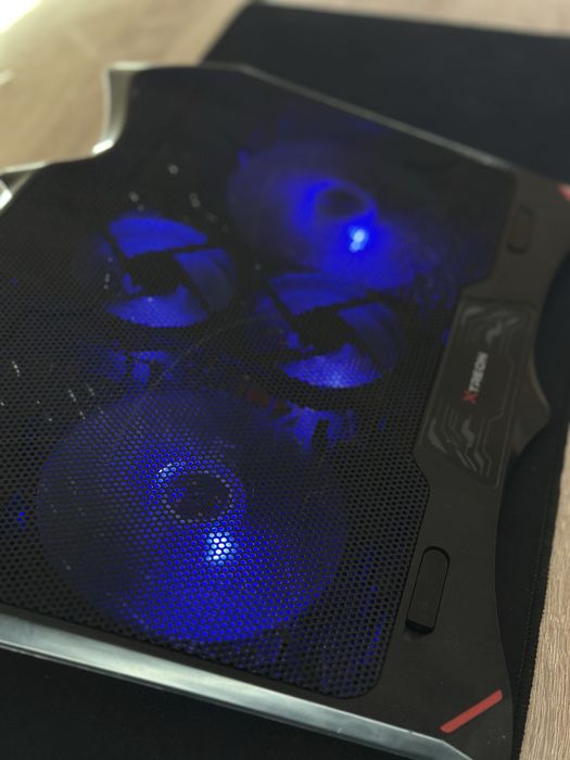 Подставка охлаждающая для ноутбука Xtreon