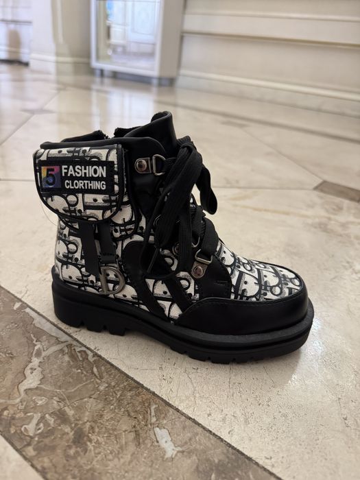 Ботинки демисезонные