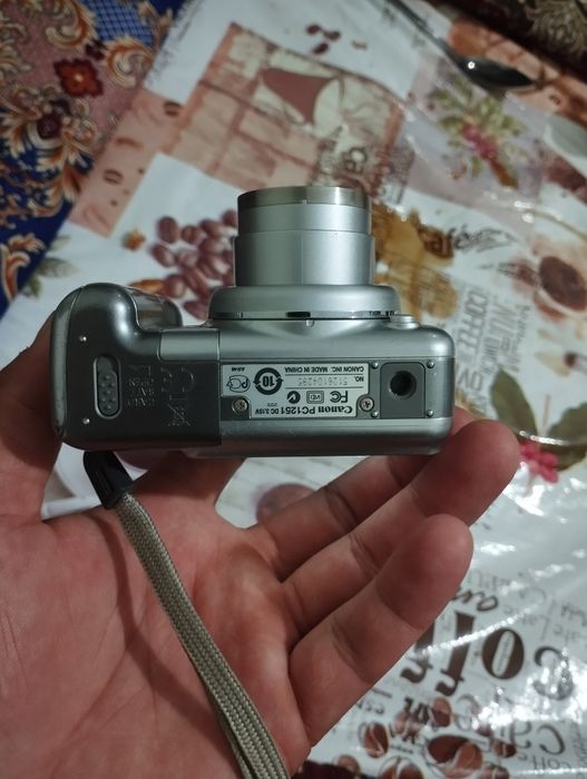 Canon    seferoviy fotoaparat holati yaxshi