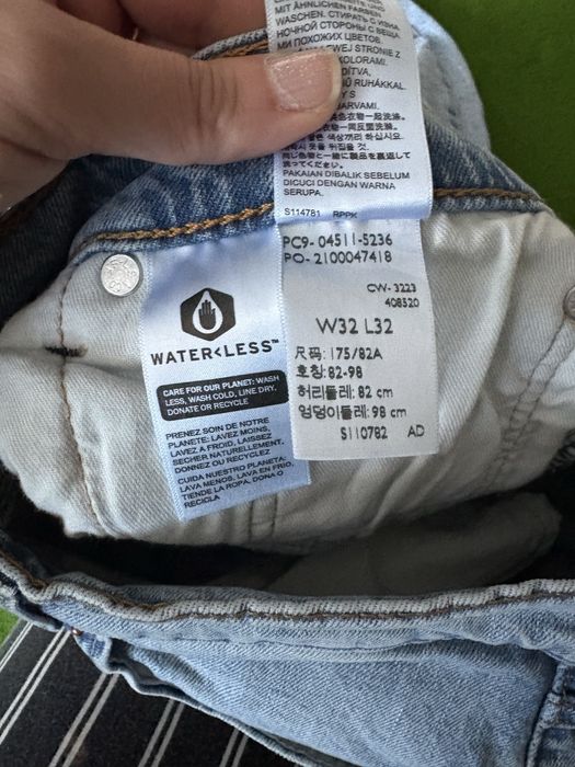 Blugi Levi’s brabati!