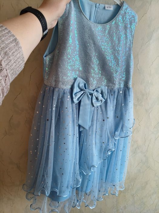 Продам платье на девочку