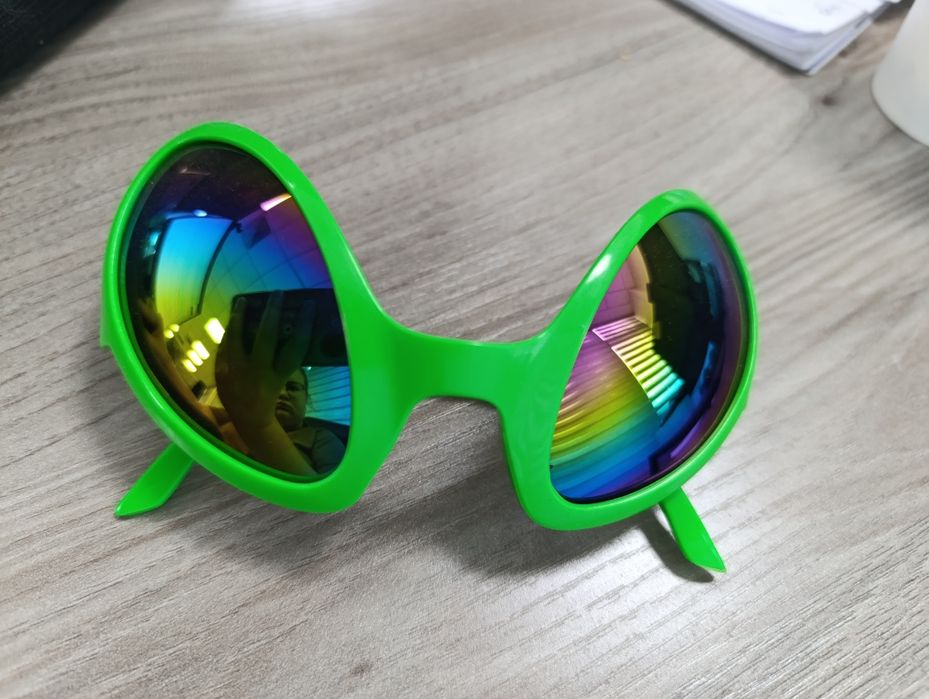 Очки пришельца с голограммыми стеклами