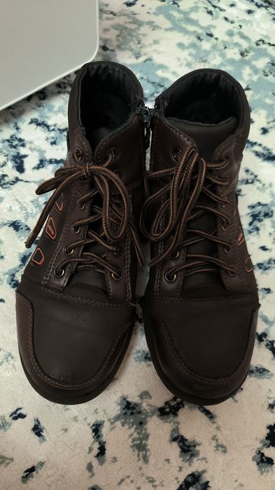 Продается обувь на мальчика