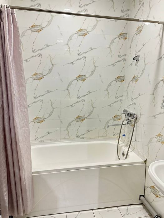 Срочно сотилади 2-хонали, 65 кв.м, Янгихаёт