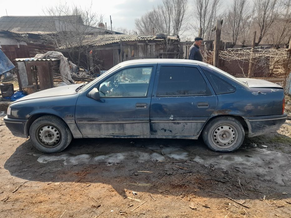 Опель Вектра 1990