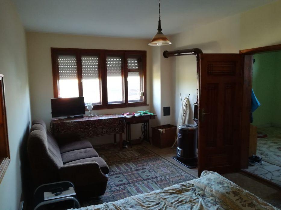 Продава се Къща в с. Миладиновци, Област Ямбол - 475 кв.м за 232 €/кв.м - Снимка #11