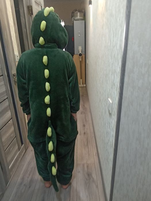 Продам пижаму дракон.