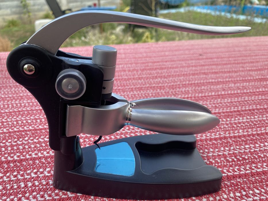 Луксозен и стилен Тирбушон