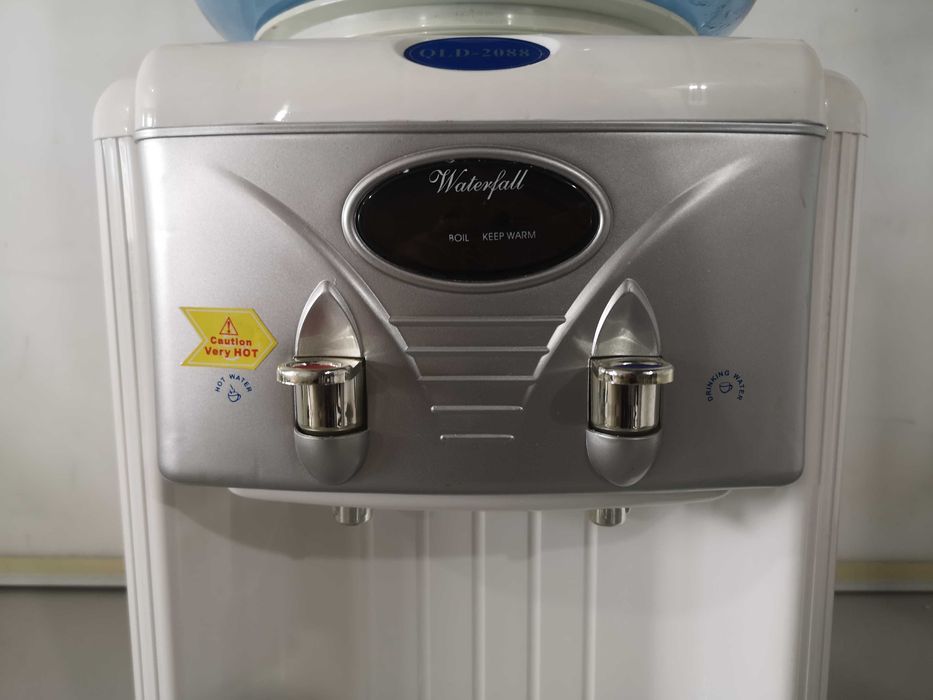 Диспенсър за вода - Waterfall 8L