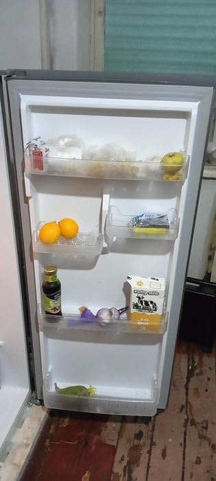 Холодильник Premier 190л