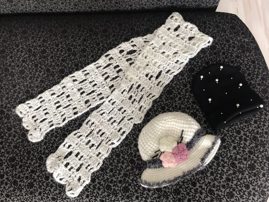 Красив комплект Шал и шапка + подарък