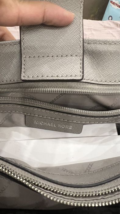 Продам сумку michael kors