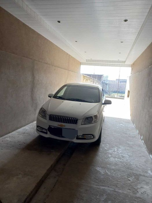 Уй сотаман 8 сотик ҳовли, , Янгийўл шаҳар