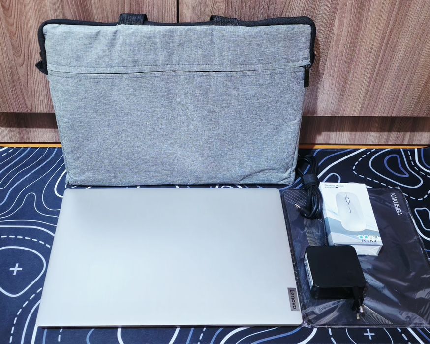 Lenovo IDIAPAD 15 silver Ультрабук!