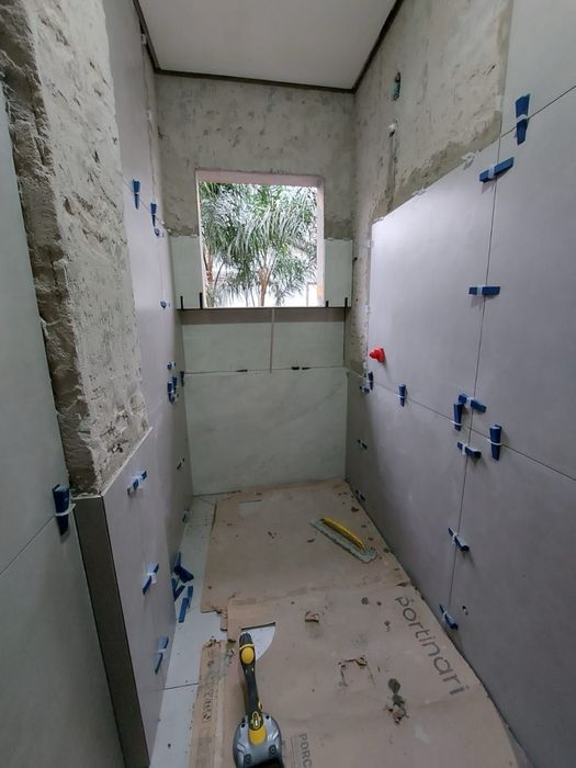 Execut amenajari interioare