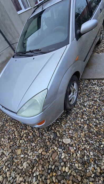 Vând Ford focus mk1