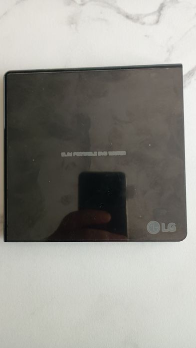 Slim portable DVD writer
