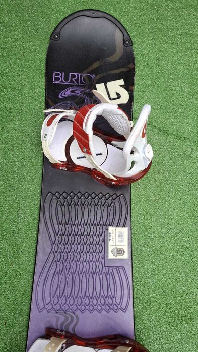 Placa snowboard Burton 138 cm cu legaturi Burton