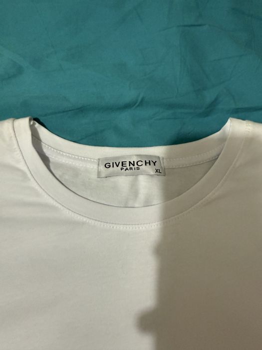 Givenchy Paris Tricou