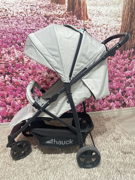 Бебешка количка( 3+)