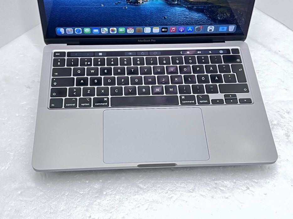 Реновиран лаптоп Apple MacBookPro16.2 13.3" i7-1068NG7 32GB 500GB
