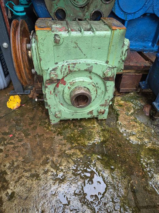 Transmisie unghiulara-reductor de turatie-foraj ect