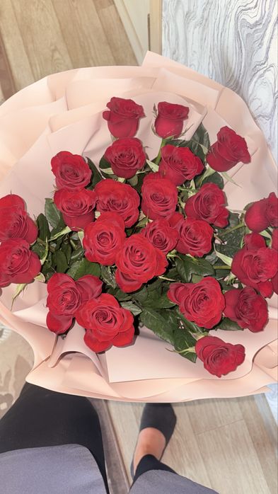 25 шт розаа……………….