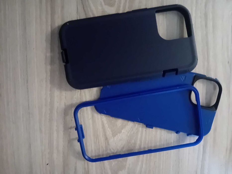 Калъф айфон 13 .Състой се от три части .