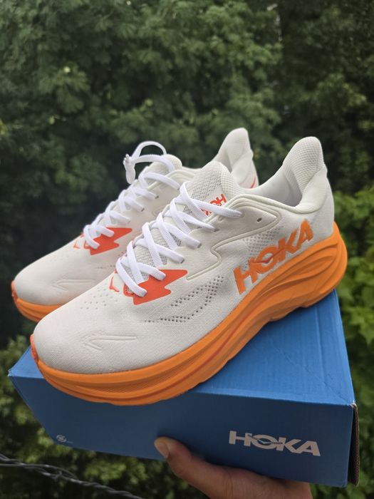 Hoka Clifton 10 43 1/3 Noi!