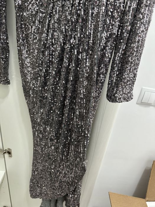Vand rochie de seara, gri cu paiete