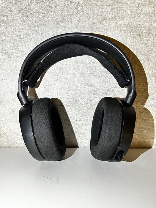 Игровые наушники Steelseries