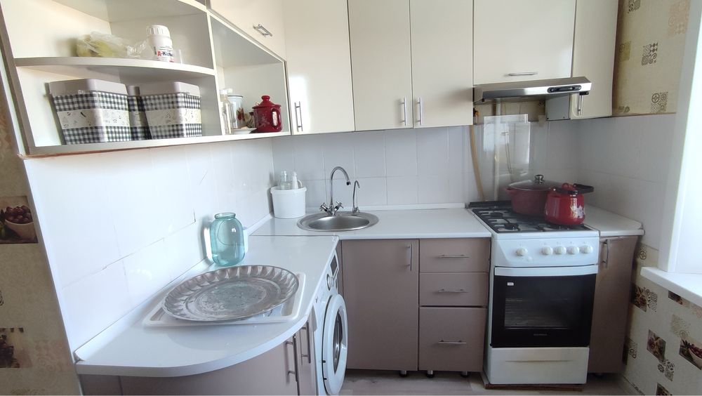 Продоается газ плита