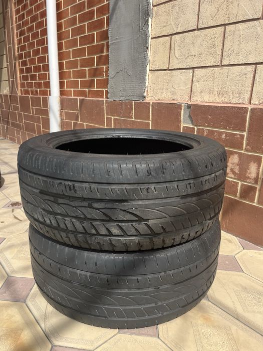 Продаю.    б/у         шины R 20