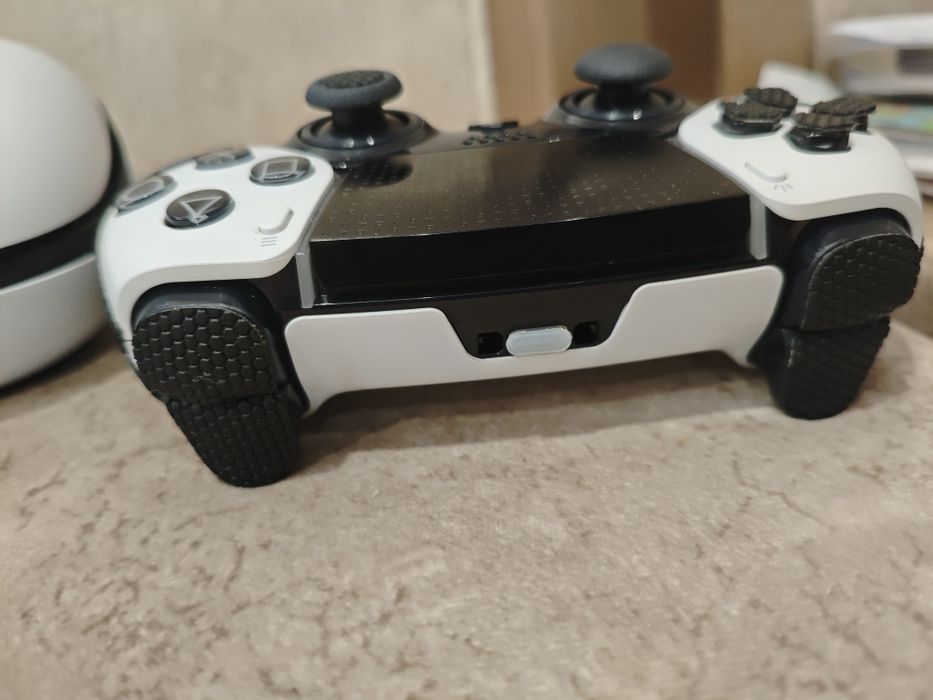 Sony Dualsense Edge - отличен