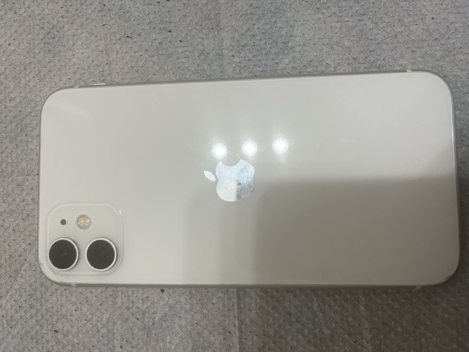 iPhone 11 продается