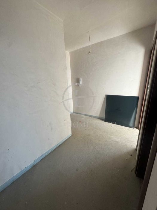 Продава се Тристаен апартамент в Пловдив, Тракия - 152 кв.м за 1231 €/кв.м - Снимка #8