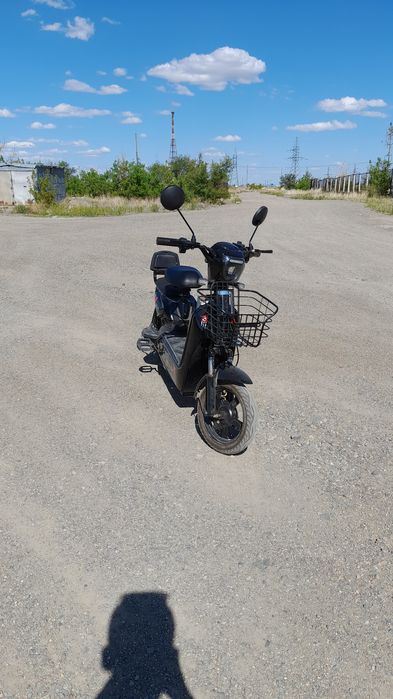 Скутер Ск8 новый