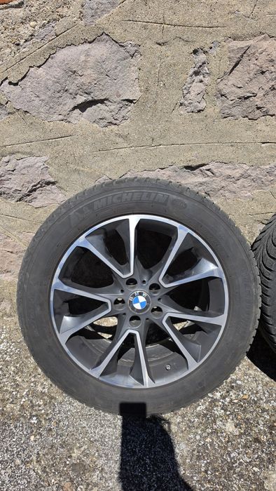 Оригинални 19" джанти за BMW с зимни гуми Michelin (255/50/19)