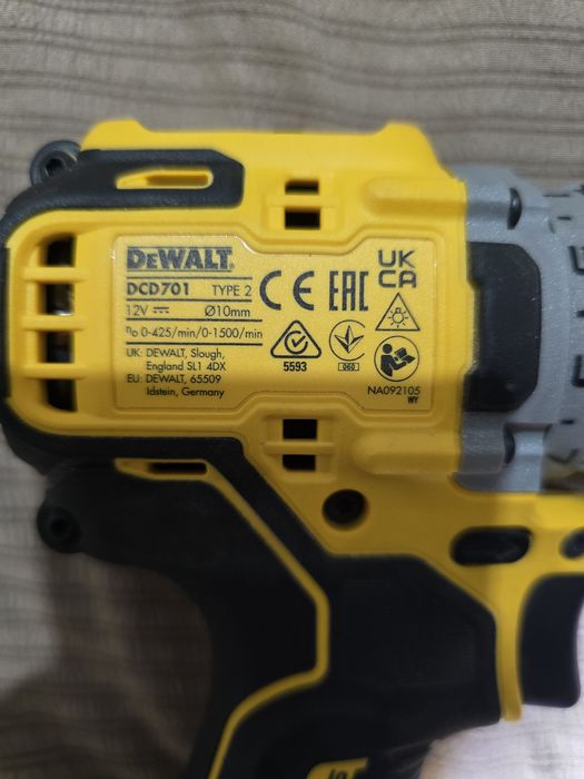 Шуруповерт девольт 12в