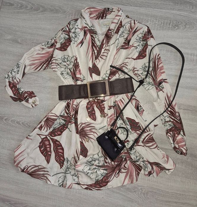 Дамски Дрехи и аксесоари