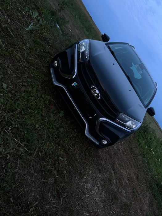 продам lada xray cross