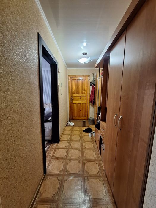 Продаётся 2 комн в центре улучшенная