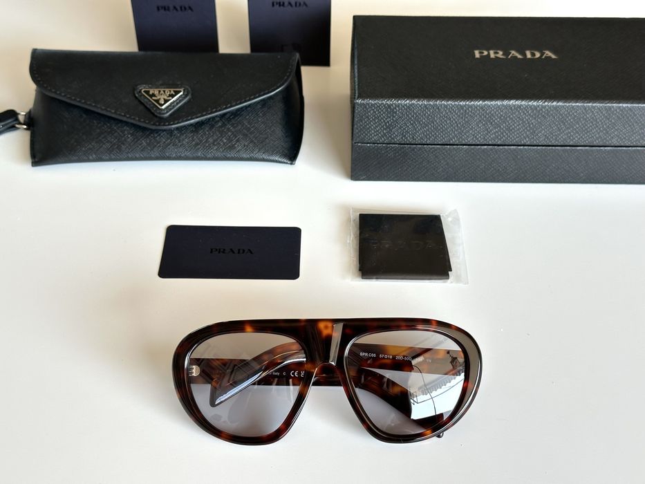 Слънчеви очила Prada PRC05S