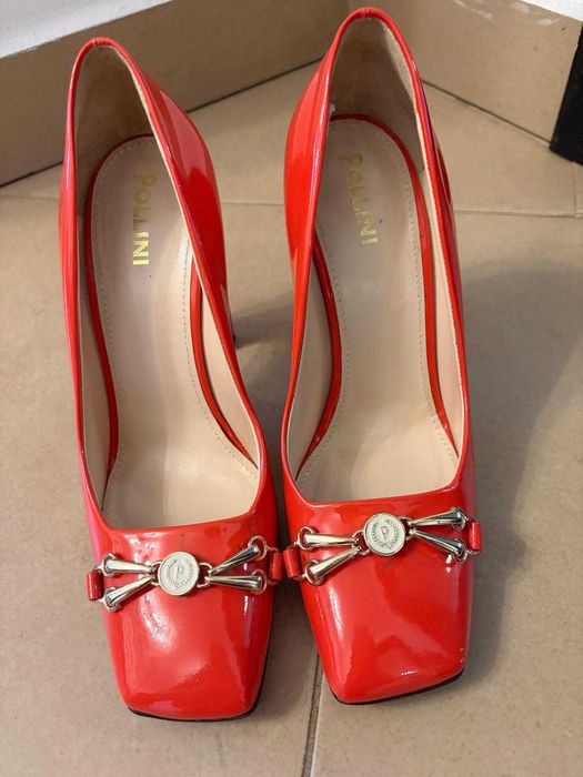 Оригинални дамски обувки Pollini