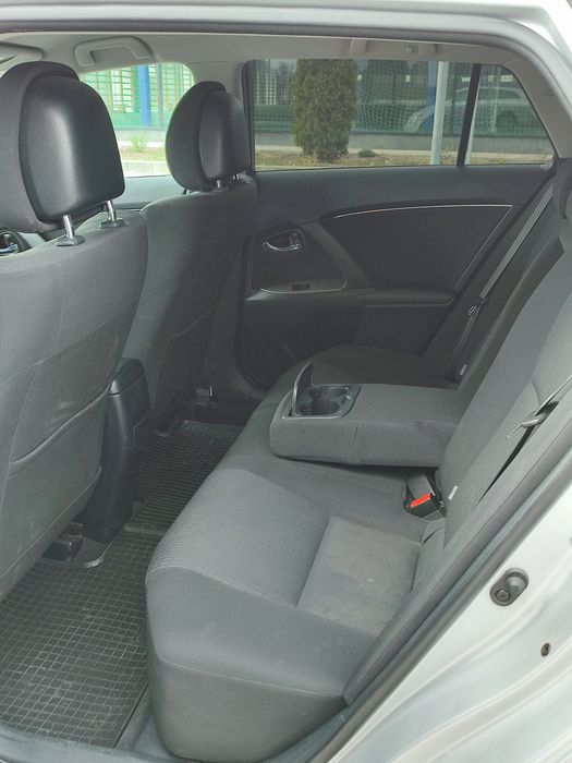 TOYOTA Avensis 2010 — imagine 5