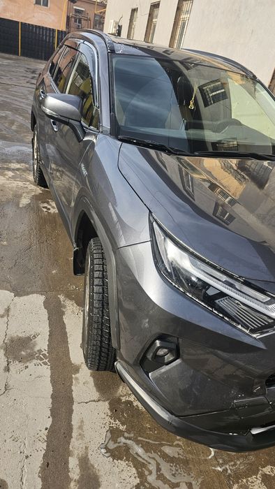 Toyota rav4 серый