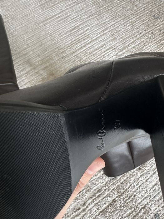 Кожаные сапожки